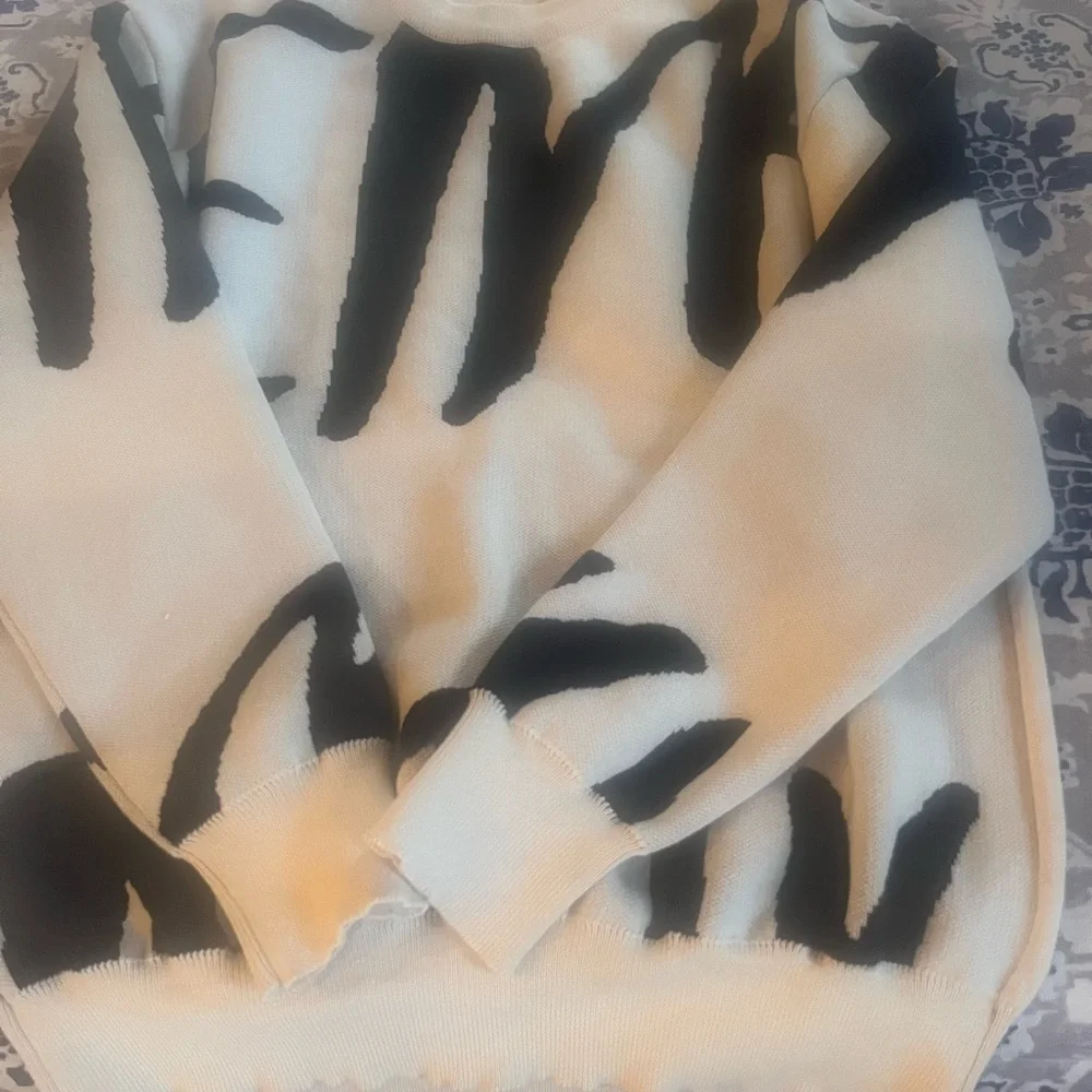 SHEIN sweater NEW size medium never worn, beige in color. Absolutely beautiful! - Picture 6 of 9